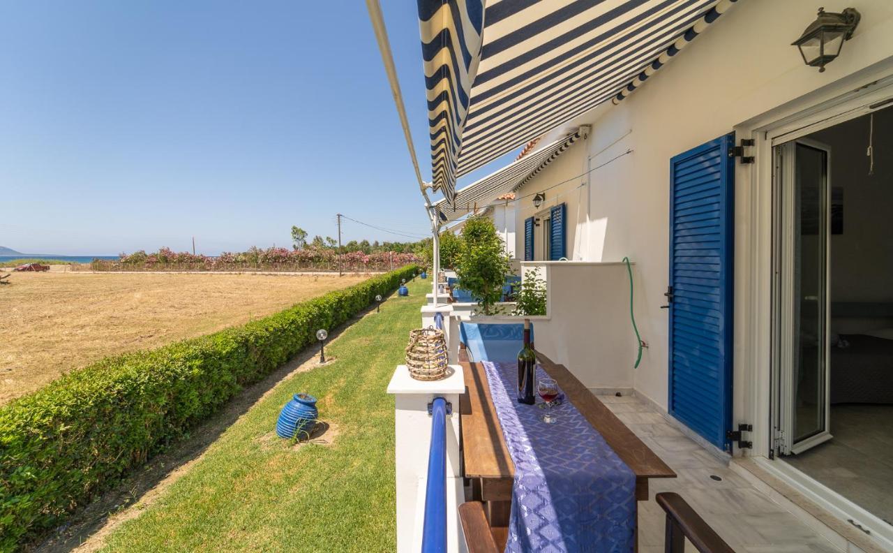 Blue Houses Apartments Finikounta Dış mekan fotoğraf