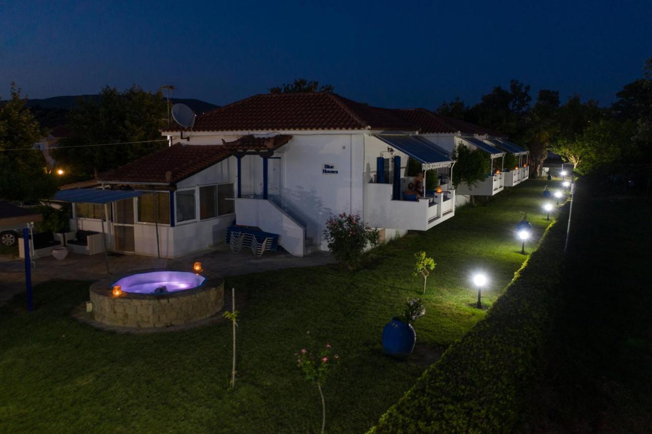 Blue Houses Apartments Finikounta Dış mekan fotoğraf